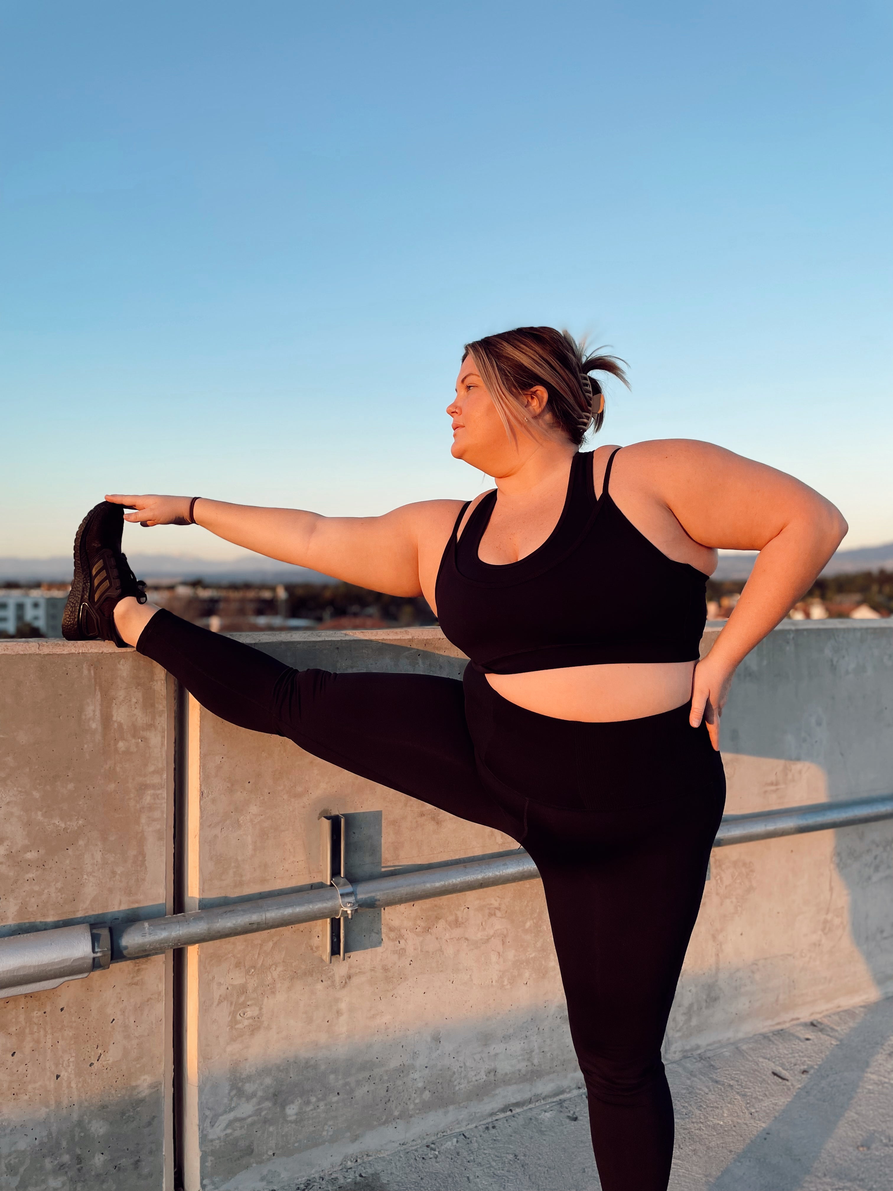 https://www.tribe35.com/cdn/shop/articles/paradisefitnesswithcarly.jpg?v=1670577455&width=3024